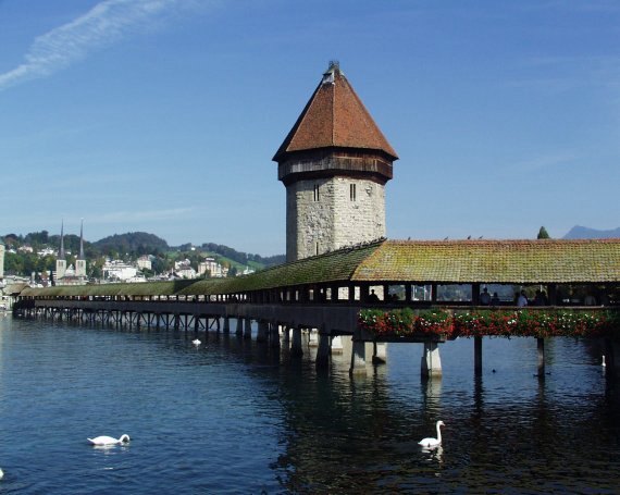 aufgenommen mit einer Olympus C-2500