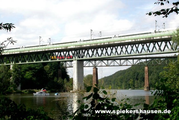 Neue und Alte Fuldatalbrücke