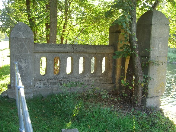 zerstörte Brücke Oder Spree Kanal
