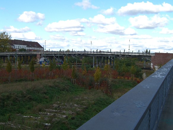 EU Ringbahn / Rohrbrücke Sonnenburgerstraße