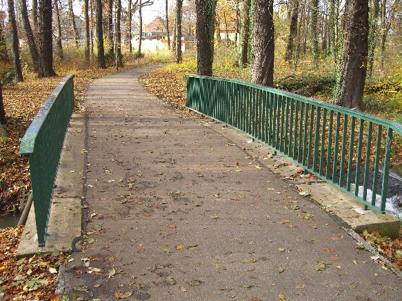 1. Pankebrücke im Bucher Schloßpark