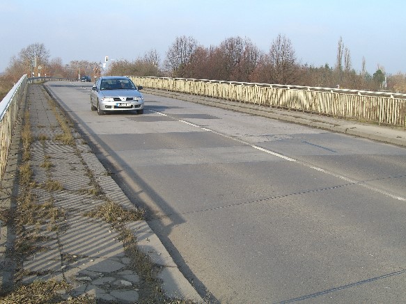 A 13 Brücke Abfahrt Waltersdorf