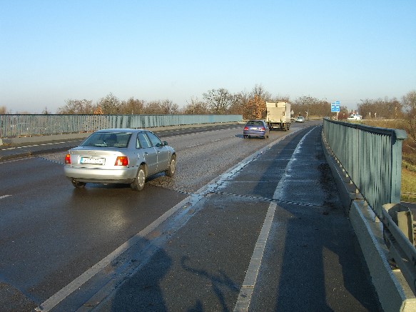 A 114 Brücke Schönerlinder Straße