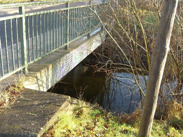 Tegeler Fließ Brücke Hermann Grüneberg Straße