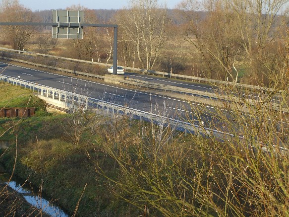 A 10 Brücke / Klärwerksableiter Schönerlinde