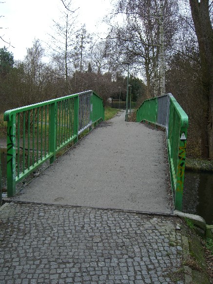 Tegeler Fließ Brücke verl. Straße Alt Hermsdorf