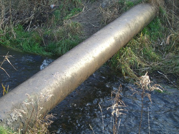 Tegeler Fließ Brücke Rohrquerung bei EÜ Heidekrautbahn in Schildow