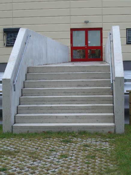 1Notausgangsbrücke Kaufland Poelchaustr.