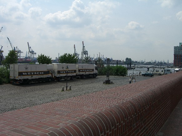 Bf.- Zugangsbrücke Landungsbrücken