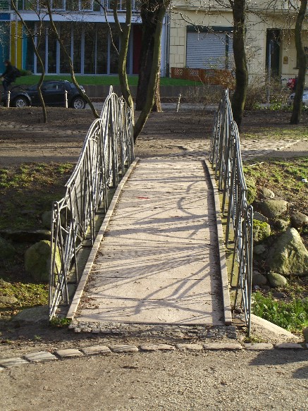 Parkbrücke im ehem. Luisenstädtischen Kanal