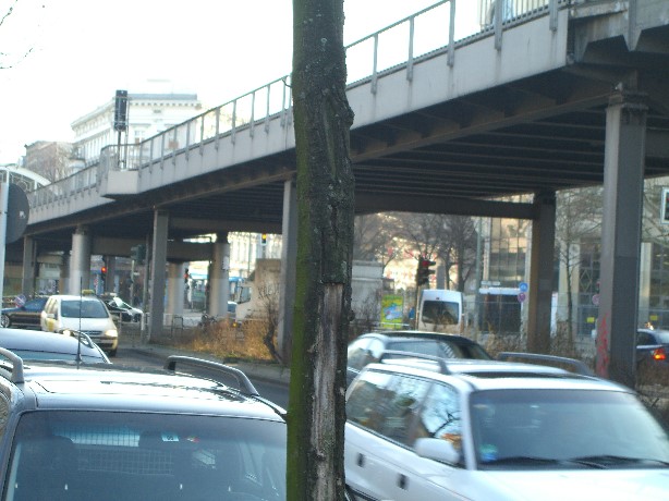 U1 Hochbahnabschnitt zw. Görlitzer Bf. und Kottbusser Tor Ostteil