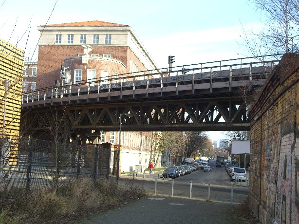 U 2 Brücke über Schöneberger Straße