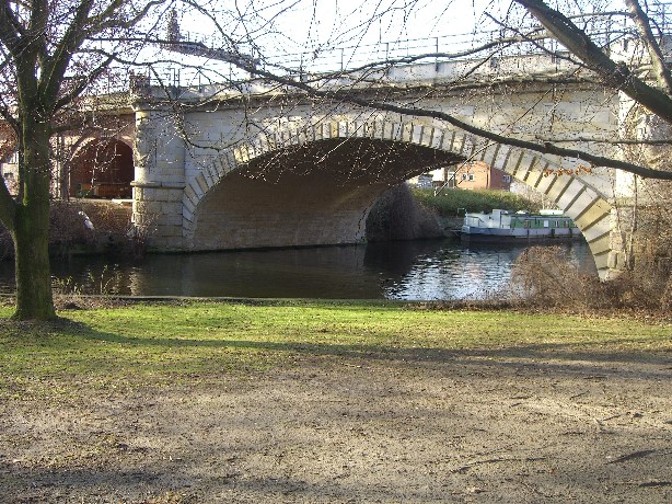 EÜ Stadtbahn / Müller-Breslau Straße auf der landwehrkanalinsel