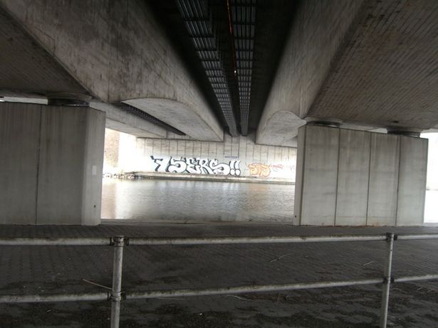 A111 . Hinkeldeybrücke Anschlußstelle Saatwinkler Damm