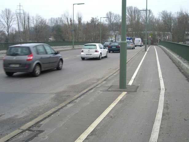 Rohrdammbrücke über die Spree