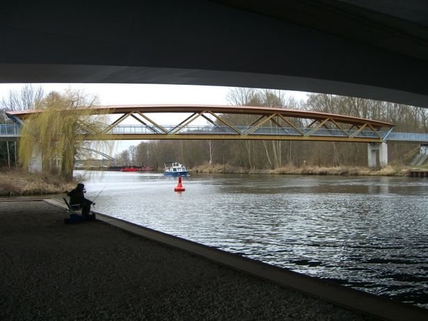 Rad- u. Fußwegbrücke ü. die Dahme südlich der A 10