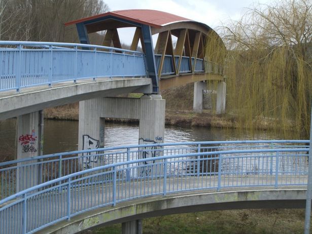 Rad- u. Fußwegbrücke ü. die Dahme südlich der A 10