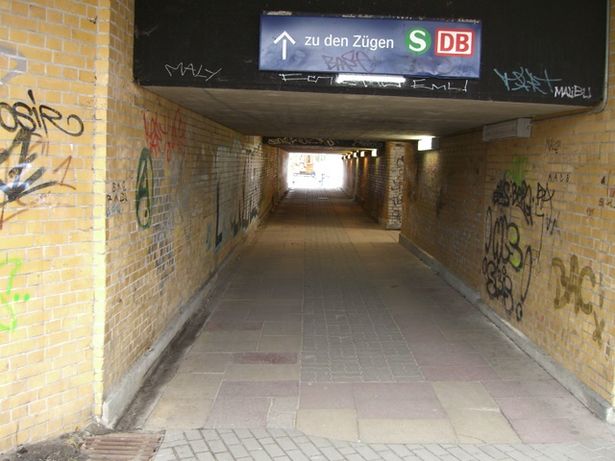 EÜ div. Strecken /Durch- und Zugang Bf. Königswusterhausen an der Puschkinstraße