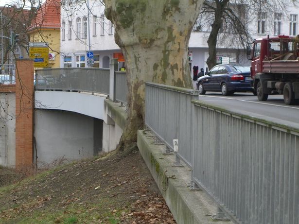 B179 Brücke über den Nottekanal an der Schleusendurchfahrt in KW