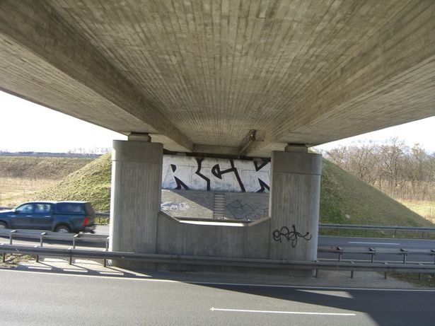 Straßenbrücke Bärenklauer Weg / Bundesstraße B 96
