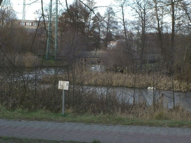 Parkbrücke über Sackgewässer in Henningsdorf