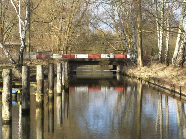 Hafenstraßenbrücke über rechtsseitigen Havelgraben in Henningdorf