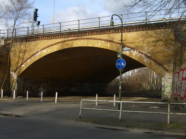 EÜ S1,S25,S85 / Wilhelm Kuhrstraße