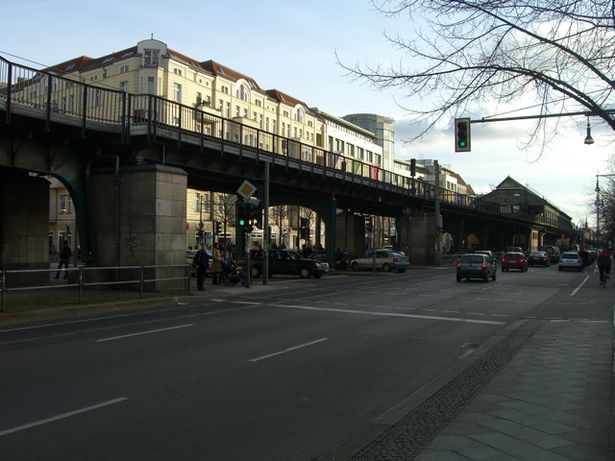 U 2 Brücke Schönhause Allee Kreuzung Schievelbeiner Str. - Wichertstraße