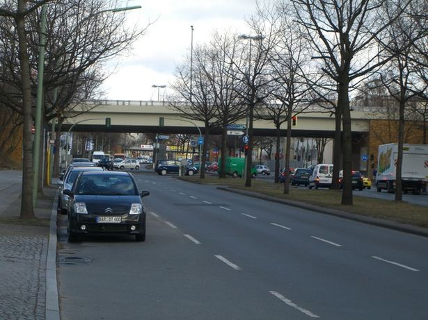 A 111 Brücke Holzhauser Straße