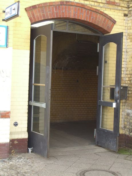 EÜ S 25 / Bf. Zugang Karl Bonhoeffer Nervenklinik ehem. Wittenau in derBerliner Kremmener Bahnlinie