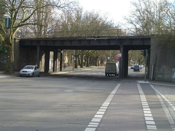EÜ S 25 / Roedernallee in Alt Reinickendorf
