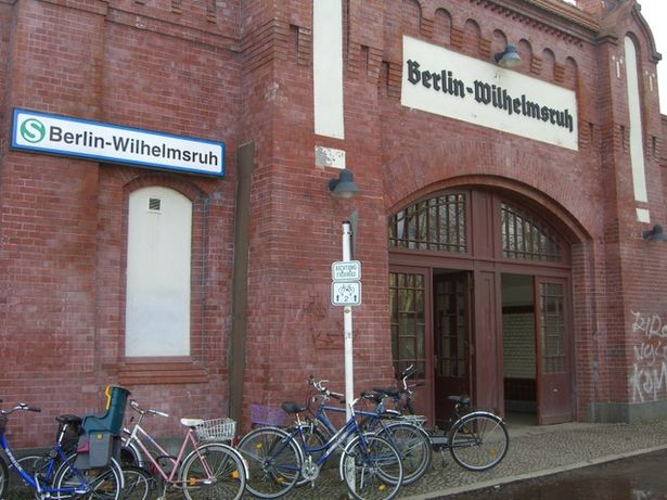 EÜ S1 u. S 85 / Durch und Zugang Bf. Wilhelmsruh