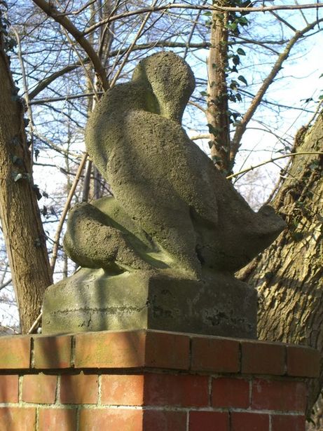 Werderfließbrücke angrend an Brecht Weigel Haus in Buckow Märkische Schweiz