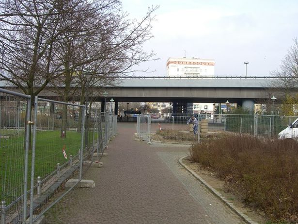EÜ Ringbahn / Zu- und Abfahrten der A100 zum Insbrücker Platz