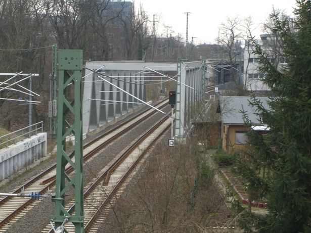 EÜ fern Ringbahn-Potsdam / EU Ring-Spandau nah unf fern u. Potsdam nah