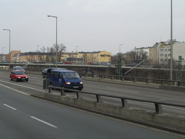 A 100 Brücke Innenfahrbahn /Ringbahn nahe Spandauer Damm