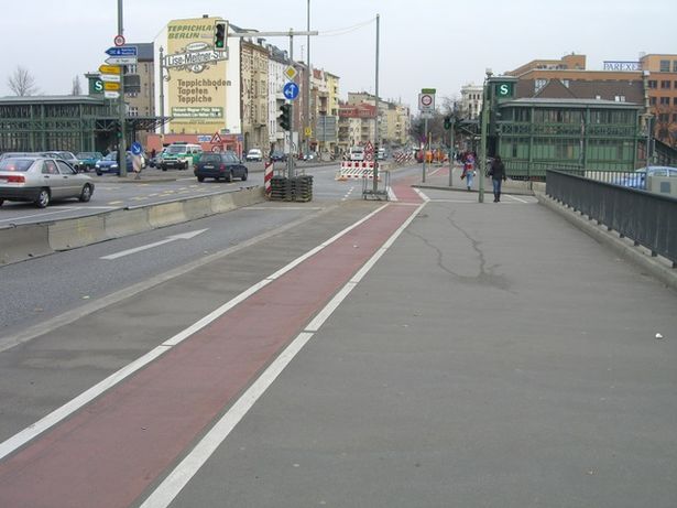 Spandauer Dammbrücke / A 100 und Ringbahn