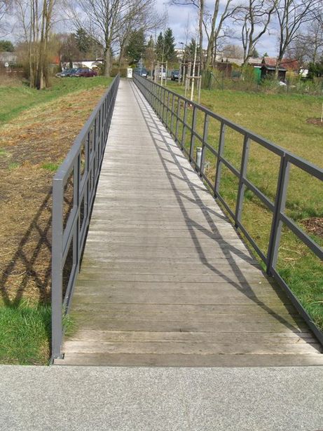 Fußwegbrücke Niederung nördlich Egelpfuhlgraben / Bullengraben
