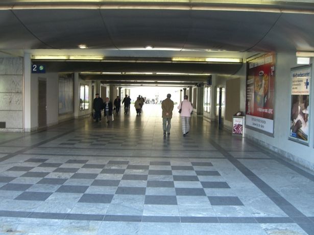 EÜ Stadtbahn Ost - Westverkehr / Durch- und Zugang zum Bahnhof Spandau Westseite