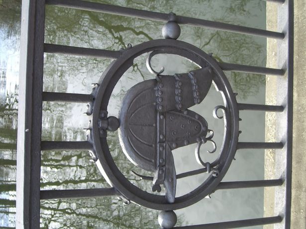 Zitadelleninsel / Abzugsgraben Helmgalerie Bild 18