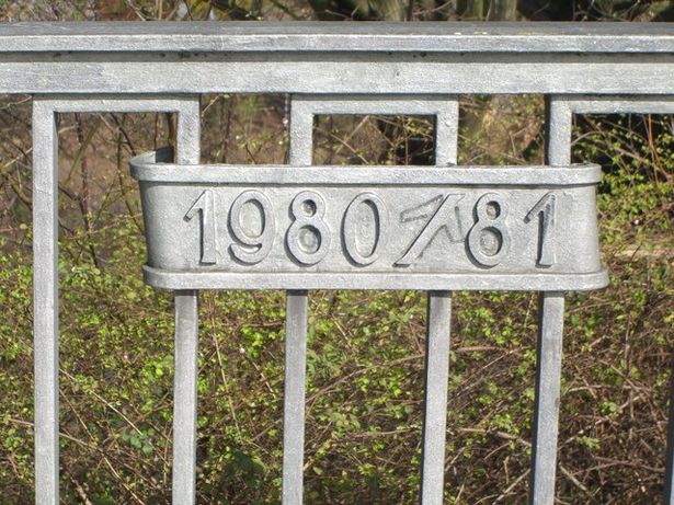 Dischingerbrücke ( Straßenbrücke Ruhlebener Straße / Havel )