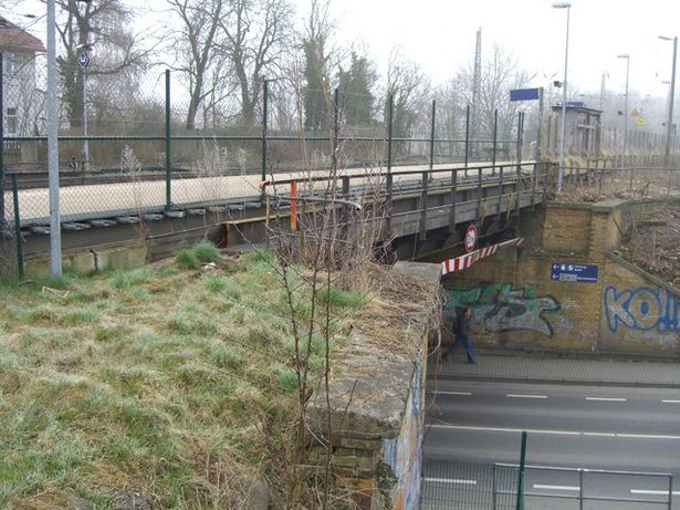 EÜ RE1 / Bahnhofstraße in Erkner
