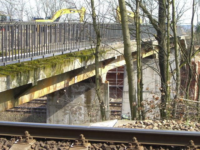 Fußwegbrücke verl. Birkenallee / EU RE 1,11 und nach Polen