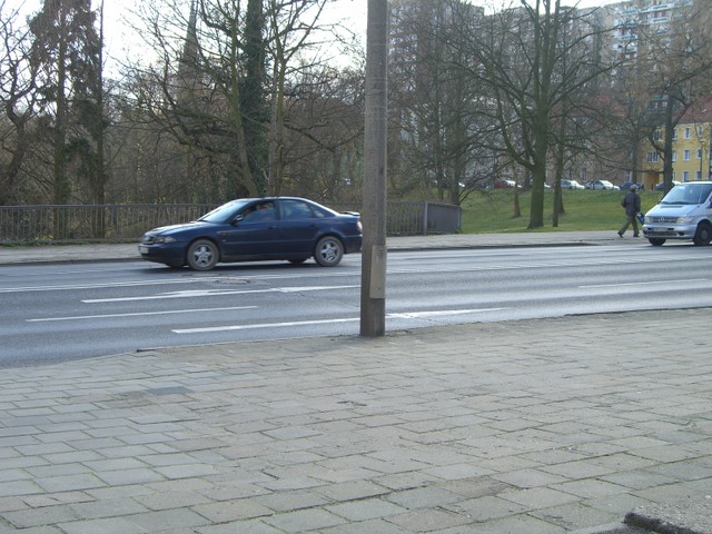 Rosa Luxemburg Straßen Brücke / Stadtgraben