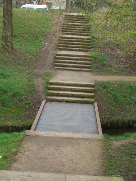 Fußwegbrücke südlich verlängerter Burschneider Weg / Grützmacher Graben