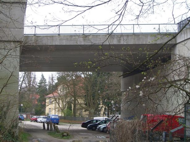 EÜ S 9 und 75 / Insterburgallee