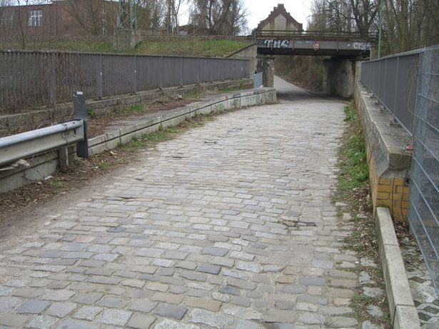 EÜ RE 1 und 7 / Cordesstraße