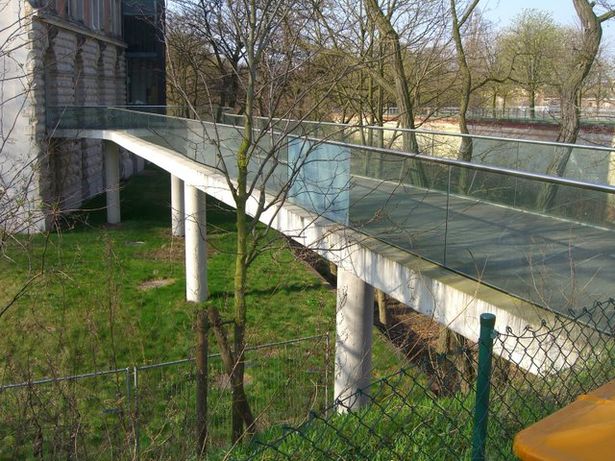 Hauszugangsbrücke an der Elisabeth - Abeck - Straße