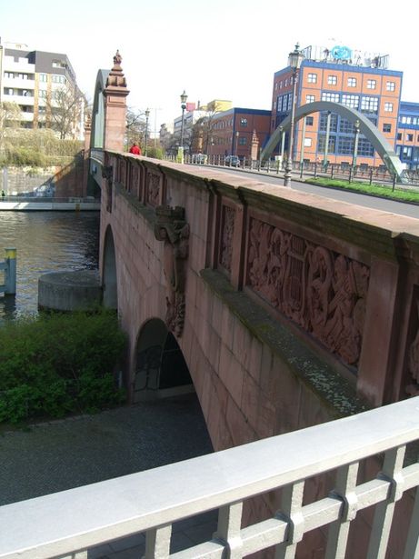 Lessingbrücke / Spree