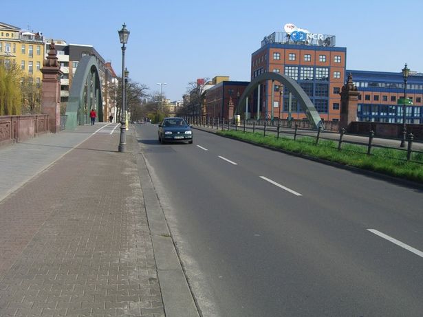 Lessingbrücke / Spree